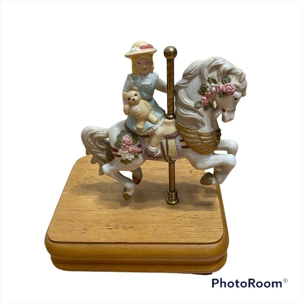 Vintage Musical Ceramic Horse Carousel Girl Teddy Bear Home Decor